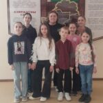 Мирские посиделки у фортепиано